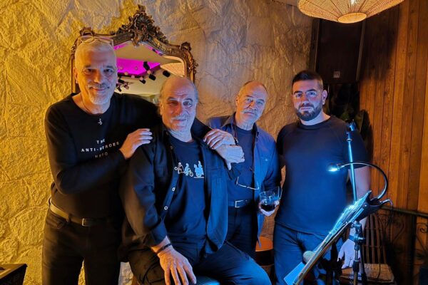 πρατσινακης φωτο 2